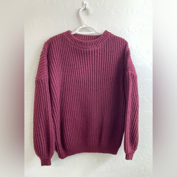 Wine knitted oversized sweater - Picture 2 of 4